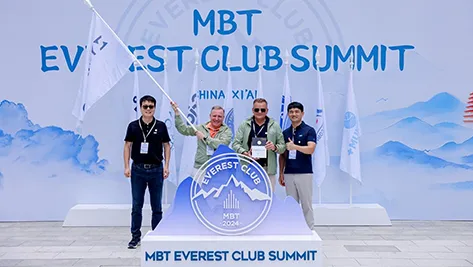 Midea MBT Everest Club Summit 2024 – Zymetric w towarzystwie najlepszych firm z całego świata