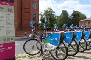 Midea wspiera ekologiczny styl życia - rowery miejskie dostępne przez cały sierpień w polskich miastach